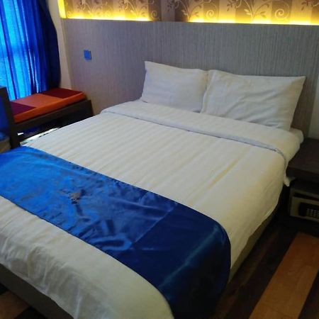4Orty Inn Bintulu Luaran gambar