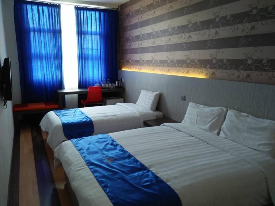 4Orty Inn Bintulu Luaran gambar