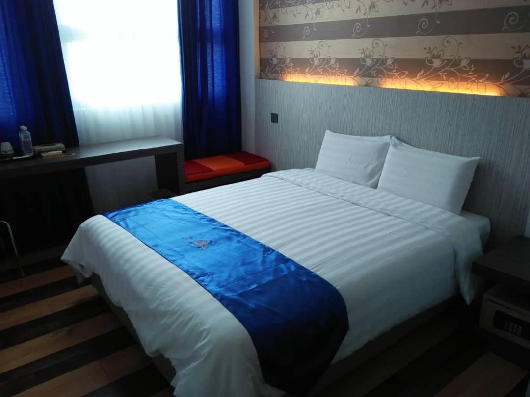 4Orty Inn Bintulu Luaran gambar