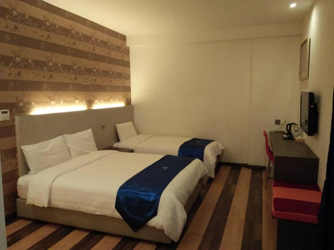 4Orty Inn Bintulu Luaran gambar